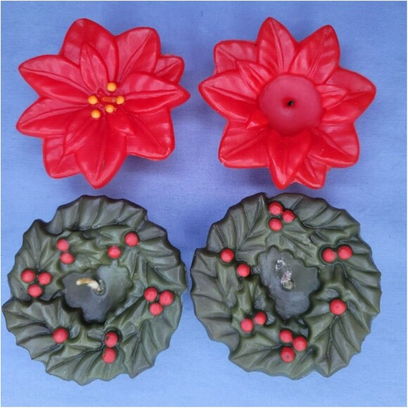Christmas Avon Floating Candles Poinsettia & Holly Berry Wreath Scented Set of 2 - Picture 2 of 6